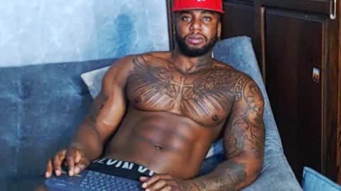 Snapshot of tairontucke chatting on 24, 12, 2024 Tairon Tucke online show from 24, 12, 2024