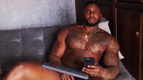 Snapshot of tairontucke chatting on 24, 12, 2024 Tairon Tucke online show from 24, 12, 2024