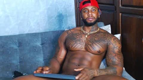 Snapshot of tairontucke chatting on 26, 12, 2024 Tairon Tucke online show from 26, 12, 2024