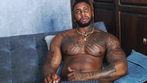 Snapshot of tairontucke chatting on 30, 12, 2024 Tairon Tucke online show from 30, 12, 2024