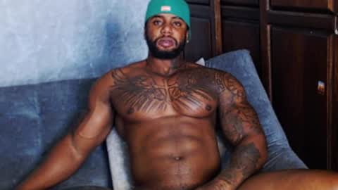 Snapshot of tairontucke chatting on 8, 1, 2025 Tairon Tucke online show from 8, 1, 2025