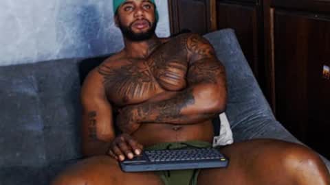 Snapshot of tairontucke chatting on 9, 1, 2025 Tairon Tucke online show from 9, 1, 2025