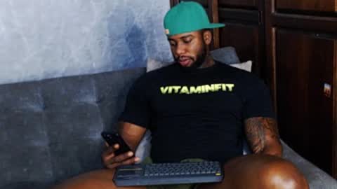 Snapshot of tairontucke chatting on 9, 1, 2025 Tairon Tucke online show from 9, 1, 2025