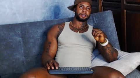 Snapshot of tairontucke chatting on 14, 1, 2025 Tairon Tucke online show from 14, 1, 2025