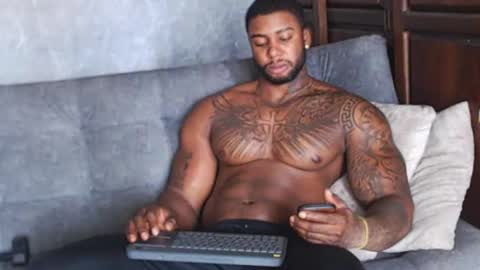 Snapshot of tairontucke chatting on 21, 1, 2025 Tairon Tucke online show from 21, 1, 2025