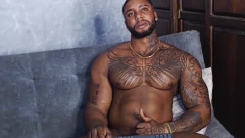 Snapshot of tairontucke chatting on 25, 1, 2025 Tairon Tucke online show from 25, 1, 2025