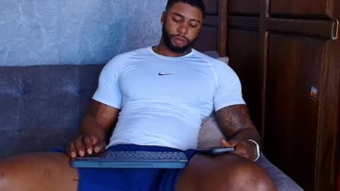 Snapshot of tairontucke chatting on 9, 2, 2025 Tairon Tucke online show from 9, 2, 2025