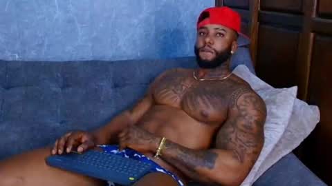 Snapshot of tairontucke chatting on 21, 2, 2025 Tairon Tucke online show from 21, 2, 2025