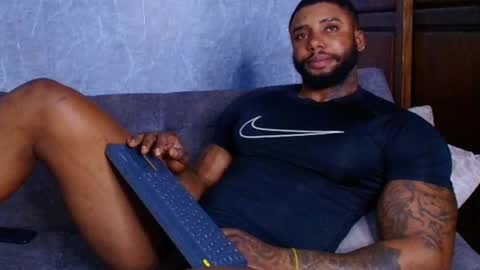 Snapshot of tairontucke chatting on 26, 2, 2025 Tairon Tucke online show from 26, 2, 2025