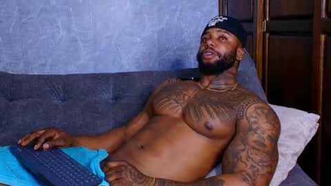 Snapshot of tairontucke chatting on 27, 2, 2025 Tairon Tucke online show from 27, 2, 2025