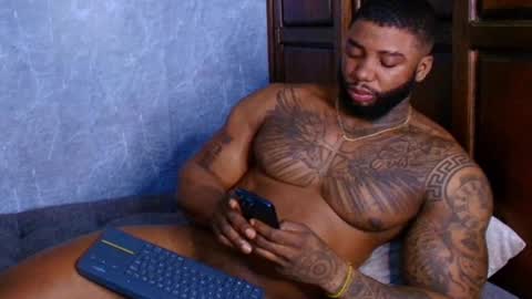 Snapshot of tairontucke chatting on 2, 3, 2025 Tairon Tucke online show from 2, 3, 2025