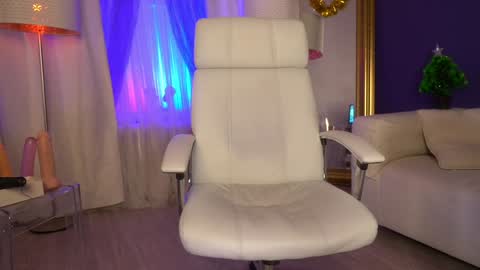 Snapshot of tais_athena chatting on 17, 12, 2024 Margo online show from 17, 12, 2024