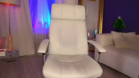 Snapshot of tais_athena chatting on 27, 12, 2024 Margo online show from 27, 12, 2024