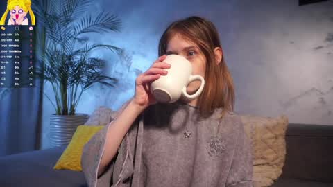 Mia online show from 8, 4, 2026