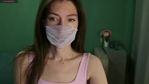 Snapshot of take_me_to_moon chatting on 13, 4, 2026 Sasha online show from 13, 4, 2026