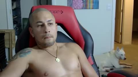 Snapshot of takeitfromagod chatting on 5, 1, 2026 takeitfromagod online show from 5, 1, 2026