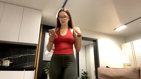 Snapshot of takishadarga chatting on 21, 11, 2025 Ayla and Lexi online show from 21, 11, 2025