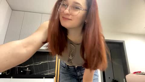 Snapshot of takishadarga chatting on 28, 11, 2025 Ayla and Lexi online show from 28, 11, 2025