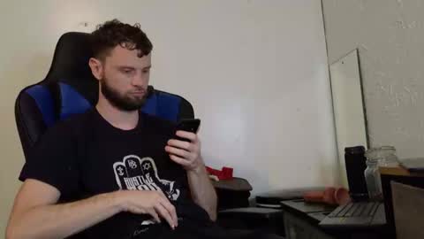 Snapshot of talenjames chatting on 1, 11, 2025 Talen James online show from 1, 11, 2025