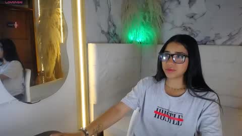Snapshot of taliasweett chatting on 18, 4, 2026 taliasweett online show from 18, 4, 2026