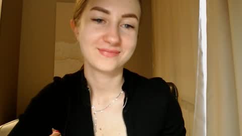 Snapshot of taliiyafiredream chatting on 6, 1, 2025 Kira online show from 6, 1, 2025