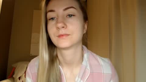 Snapshot of taliiyafiredream chatting on 4, 2, 2025 Kira online show from 4, 2, 2025