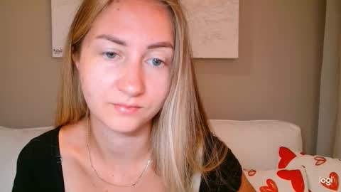 Snapshot of taliiyafiredream chatting on 9, 10, 2025 Kira online show from 9, 10, 2025