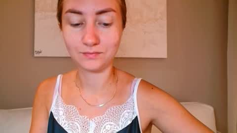 Snapshot of taliiyafiredream chatting on 21, 10, 2025 Kira online show from 21, 10, 2025