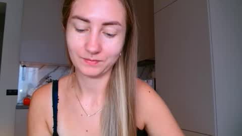 Snapshot of taliiyafiredream chatting on 30, 10, 2025 Kira online show from 30, 10, 2025