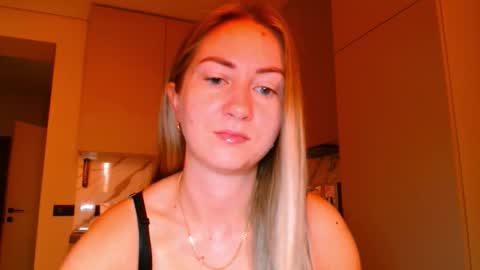 Snapshot of taliiyafiredream chatting on 19, 11, 2025 Kira online show from 19, 11, 2025