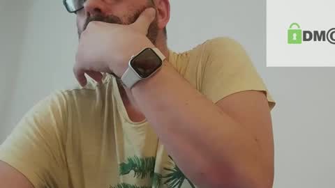 Snapshot of tallboy77eu chatting on 19, 12, 2024 Aligator online show from 19, 12, 2024