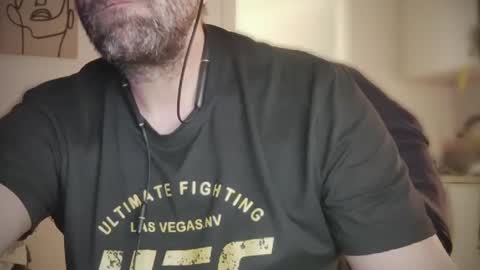 Snapshot of tallboy77eu chatting on 12, 1, 2025 Aligator online show from 12, 1, 2025