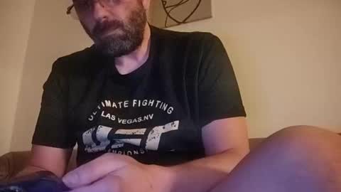 Snapshot of tallboy77eu chatting on 24, 2, 2025 Aligator online show from 24, 2, 2025