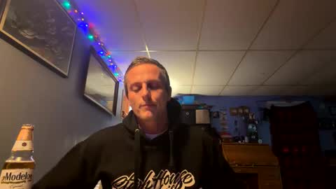 Snapshot of tallglassowater9cut459014 chatting on 11, 4, 2026 first stream was very fun grateful for every follow and super active chat online show from 11, 4, 2026