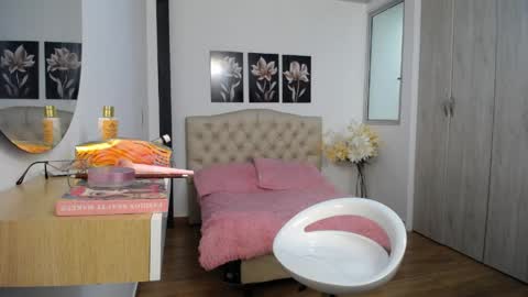 Snapshot of tamar4_f00x chatting on 22, 4, 2026 Hi im sara online show from 22, 4, 2026