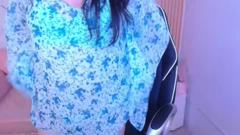 Snapshot of tamara_ch1 chatting on 19, 12, 2025 tamara_ch1 online show from 19, 12, 2025