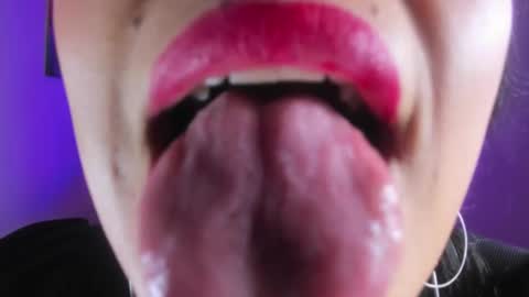 Snapshot of tamara_rouse1 chatting on 26, 11, 2025 tamara online show from 26, 11, 2025