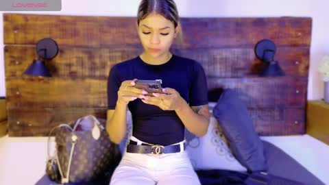    online show from 8, 4, 2026