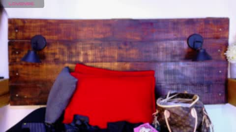    online show from 15, 4, 2026