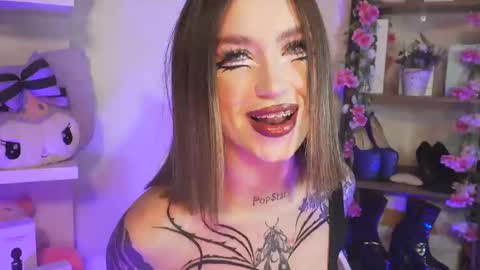 Cami 3 online show from 16, 12, 2024