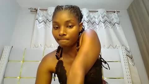 Snapshot of tamia538235 chatting on 13, 2, 2025 tamia online show from 13, 2, 2025
