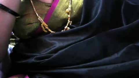 Snapshot of tamil_rathi chatting on 22, 11, 2025 tamil_rathi online show from 22, 11, 2025
