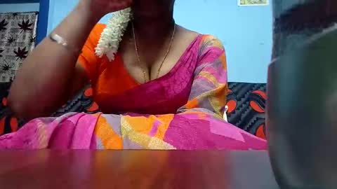 Snapshot of tamilmadhi520 chatting on 17, 5, 2026 tamilmadhi520 online show from 17, 5, 2026