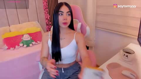 Snapshot of tammy_w chatting on 2, 2, 2026 Tammy online show from 2, 2, 2026