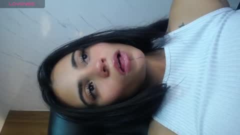 Snapshot of tamy_b_ chatting on 9, 4, 2026 tamy online show from 9, 4, 2026