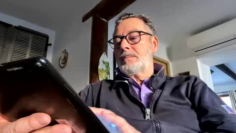 Snapshot of tangocharly16 chatting on 8, 1, 2025 Dominique online show from 8, 1, 2025