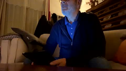 Snapshot of tangocharly16 chatting on 2, 2, 2025 Dominique online show from 2, 2, 2025