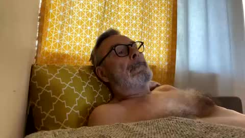 Snapshot of tangocharly16 chatting on 2, 3, 2025 Dominique online show from 2, 3, 2025