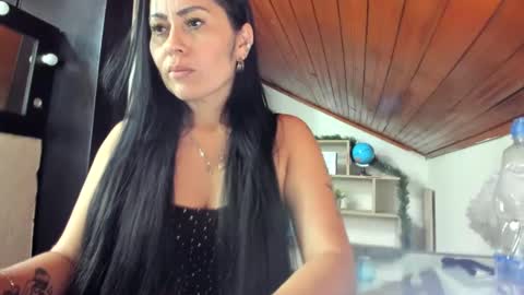 Snapshot of tania_mature chatting on 11, 12, 2024 tania online show from 11, 12, 2024