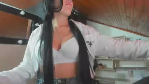 Snapshot of tania_mature chatting on 31, 1, 2025 tania online show from 31, 1, 2025